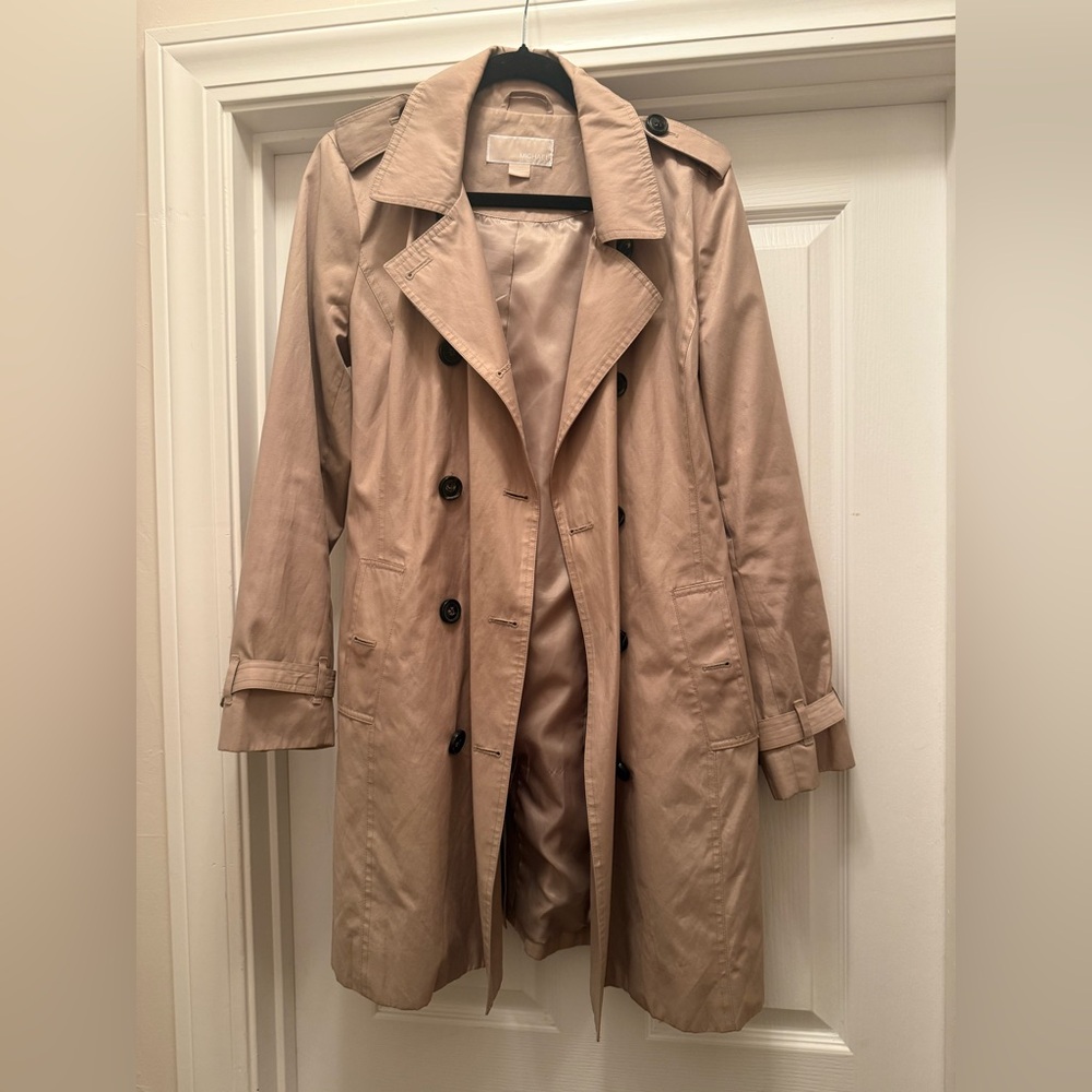 Classic Tan Trench Coat, Michael Kors size M